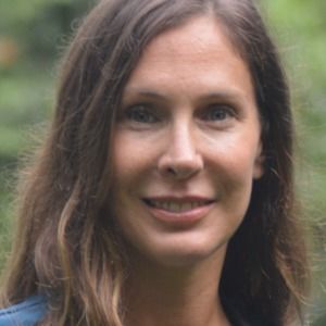 Meet your Posher, Carolyn